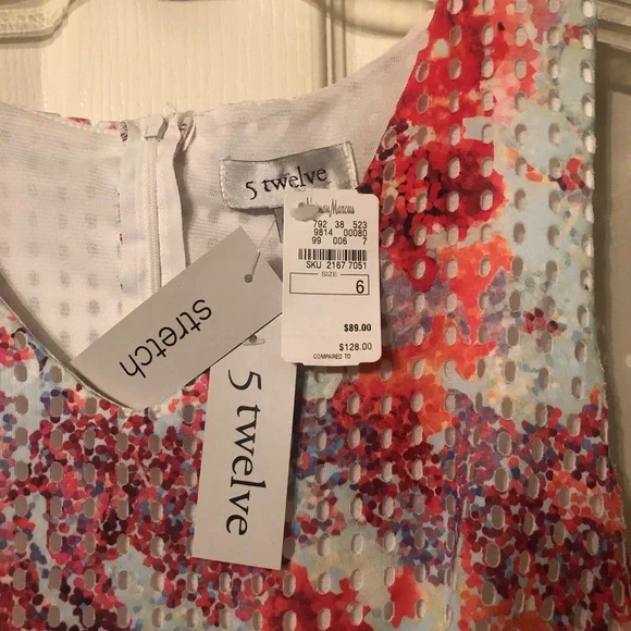 New! Beautiful Dress Purchased at Nieman Marcus - Picture 5 of 9